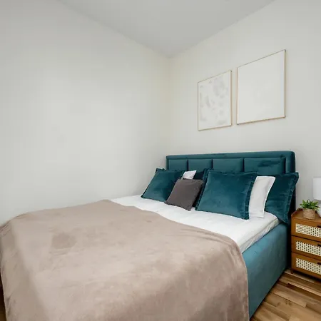 Apartamento Rakowska Wlochy By Renters