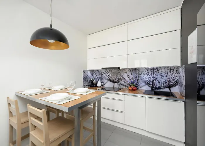 Rakowska Wlochy By Renters شقة