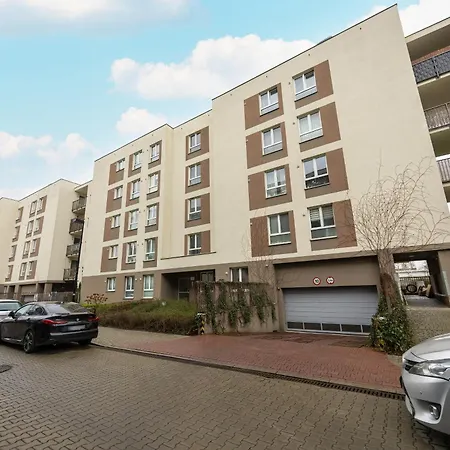 Apartman Rakowska Wlochy By Renters Varsó